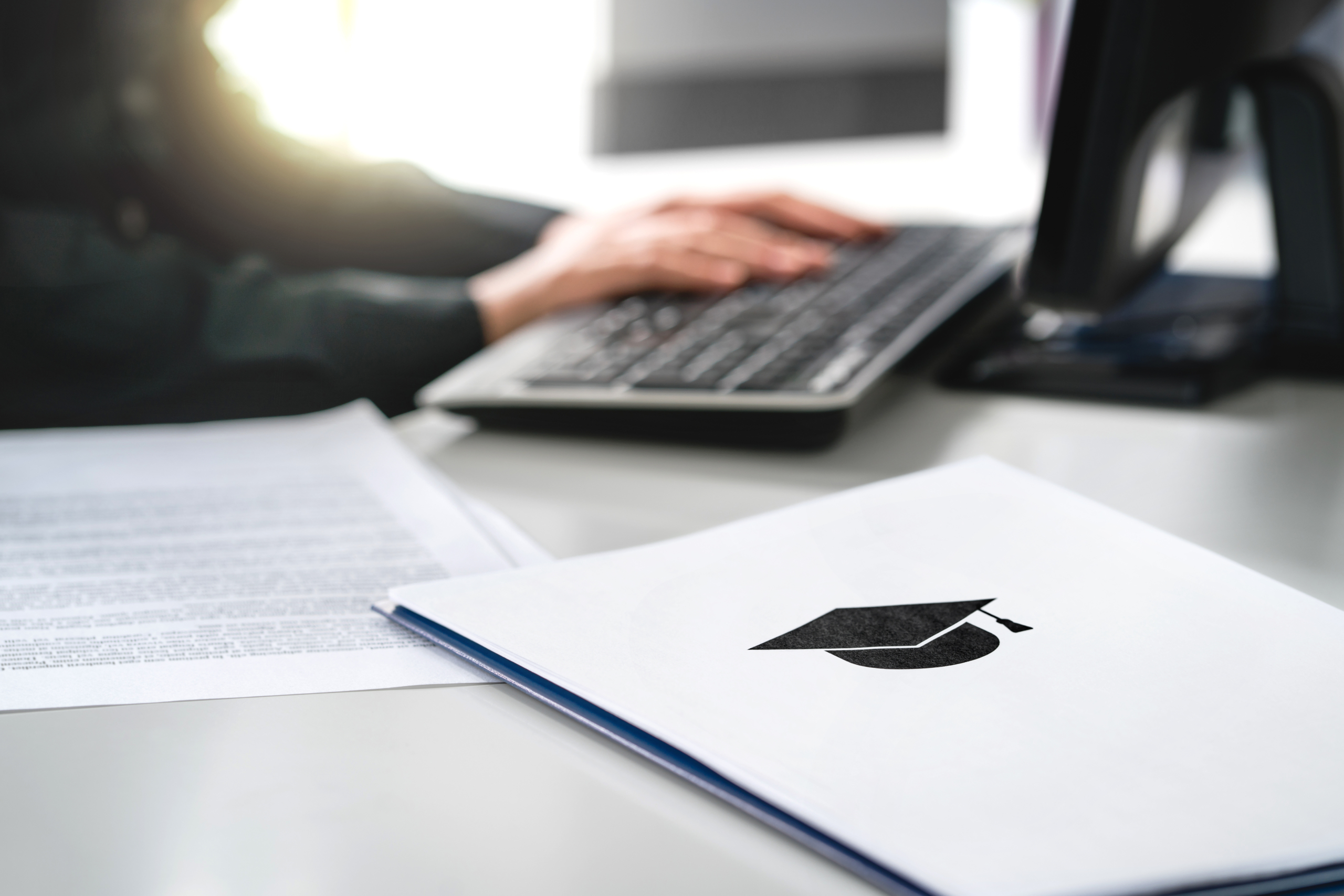 Student,Writing,College,Or,University,Application.,Apply,To,School.,Admission