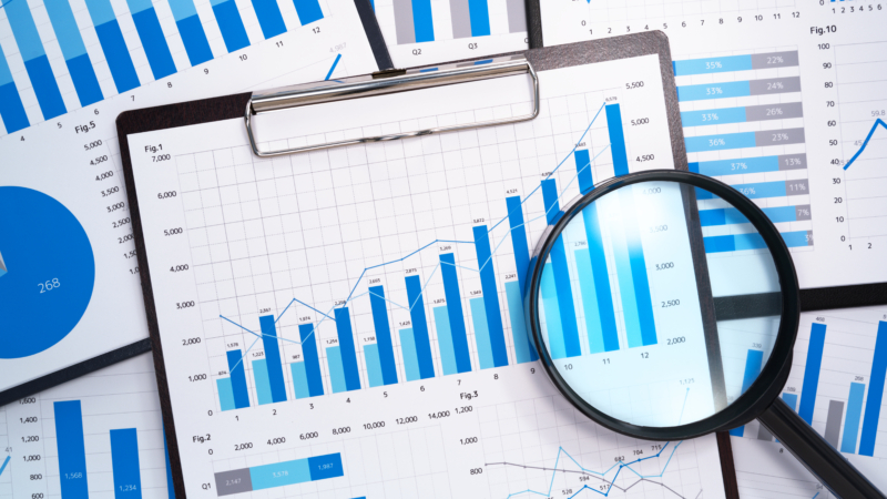 Analyzing,And,Gathering,Statistical,Data.,Growth,Charts.,Many,Business,Reports