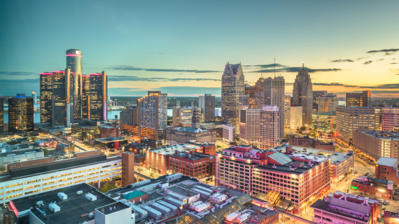 Detroit,,Michigan,,Usa,Downtown,Skyline,From,Above,At,Dusk.