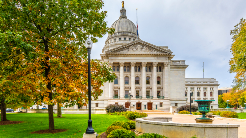 Wisconsin,State,Capitol,View,In,Madison,City,Of,Usa