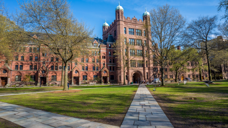 Yale,University,Buildings,In,Spring,Blue,Sky,In,New,Haven,