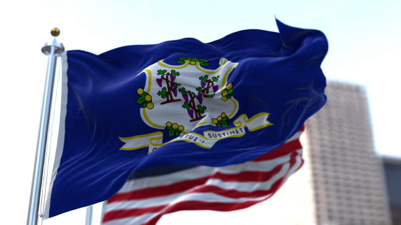 The,Flags,Of,The,Connecticut,State,And,United,States,Of