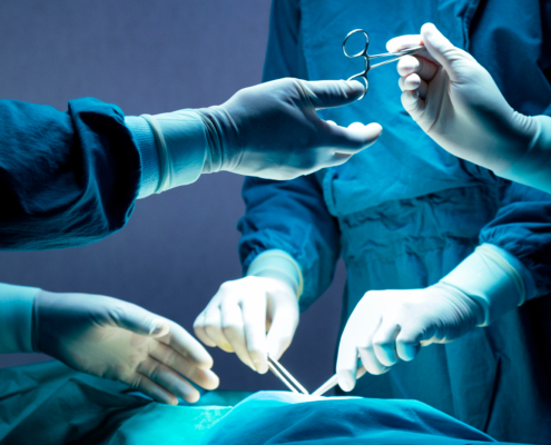 Doctor,And,Nurse,Medical,Team,Are,Performing,Surgical,Operation,At