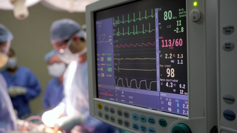 Heart,Monitor,In,Hospital,Operating,Theatre