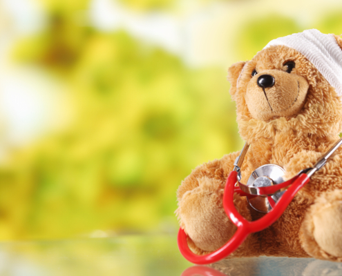 Close,Up,Bandaged,Plush,Teddy,Bear,With,Stethoscope,Device,On