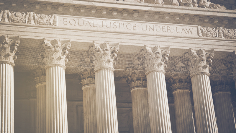 United,States,Supreme,Court,Pillars,Of,Justice,And,Law,With