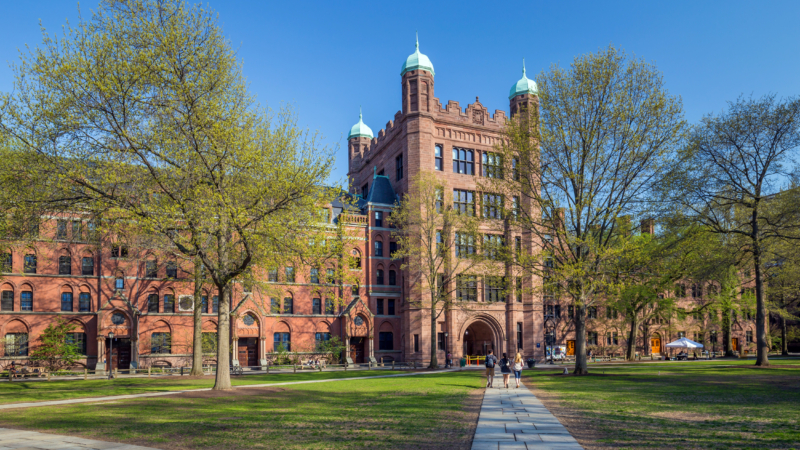 Yale,University,Buildings,In,Spring,Blue,Sky,In,New,Haven,