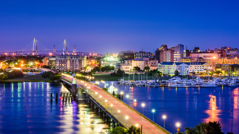 Charleston,,South,Carolina,,Usa,Skyline,Over,The,Ashley,River.