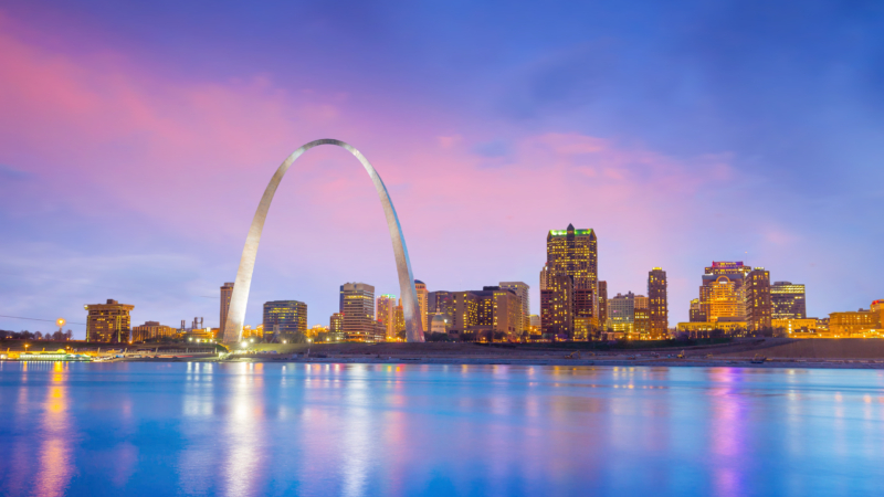 St.,Louis,Downtown,At,Twilight,In,Usa