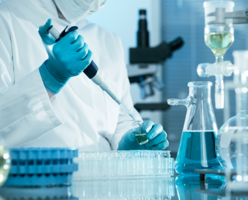 Scientist,Working,At,The,Laboratory